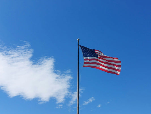 Aluminum vs Fiberglass Flagpoles